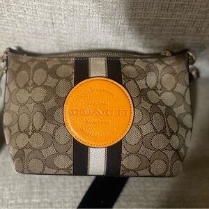 Coach small bag 30$
